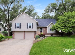 208 Carol Ave, Belton, MO 64012