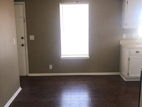 4th image of 1204 Harvey Dr