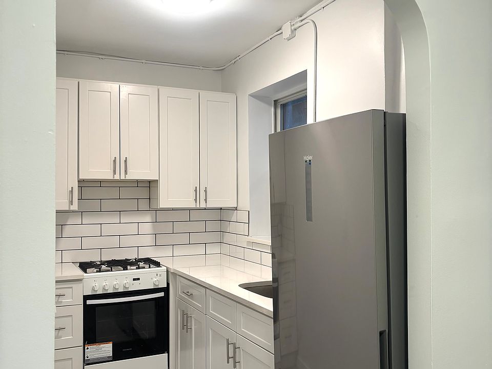 1st image of 172 Ludlow St APT 3A