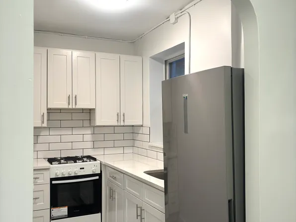 172 Ludlow Street image 1 of 9