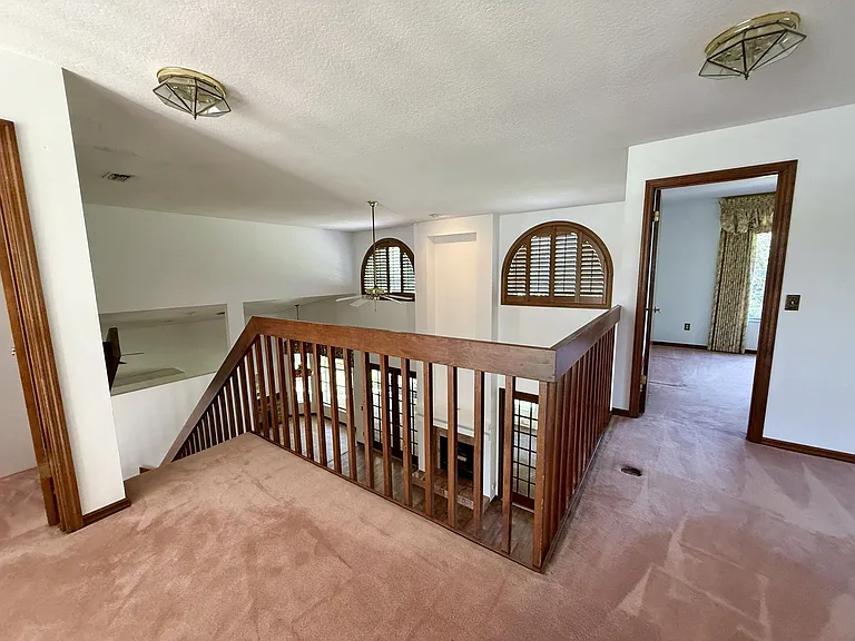 124 Estates Cir — Photo 17
