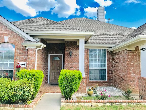 3rd image of 3708 Queenswood Ct