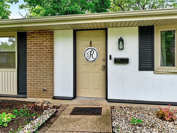 4th image of 330 Woodlawn Dr