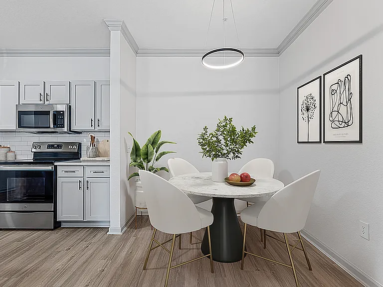 Halston World Gateway Apartment Homes — Photo 29