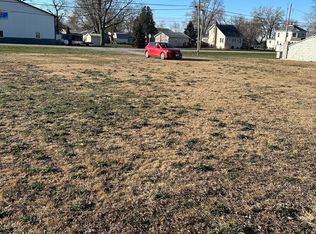 175 E 3rd Ave, Clifton, IL 60927