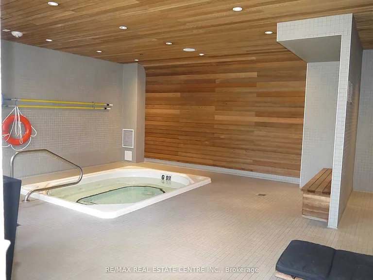 8 Mercer St #1612 — Photo 13