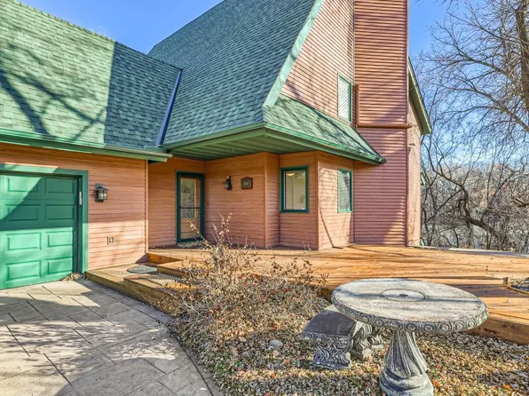 1844 Duck Pond Dr, West Saint Paul, MN 55118