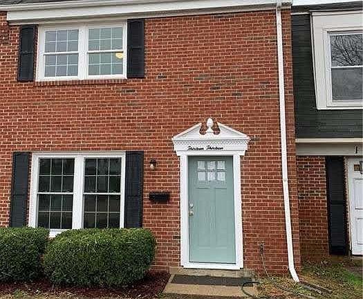 2nd image of 1313 White Birch Ln