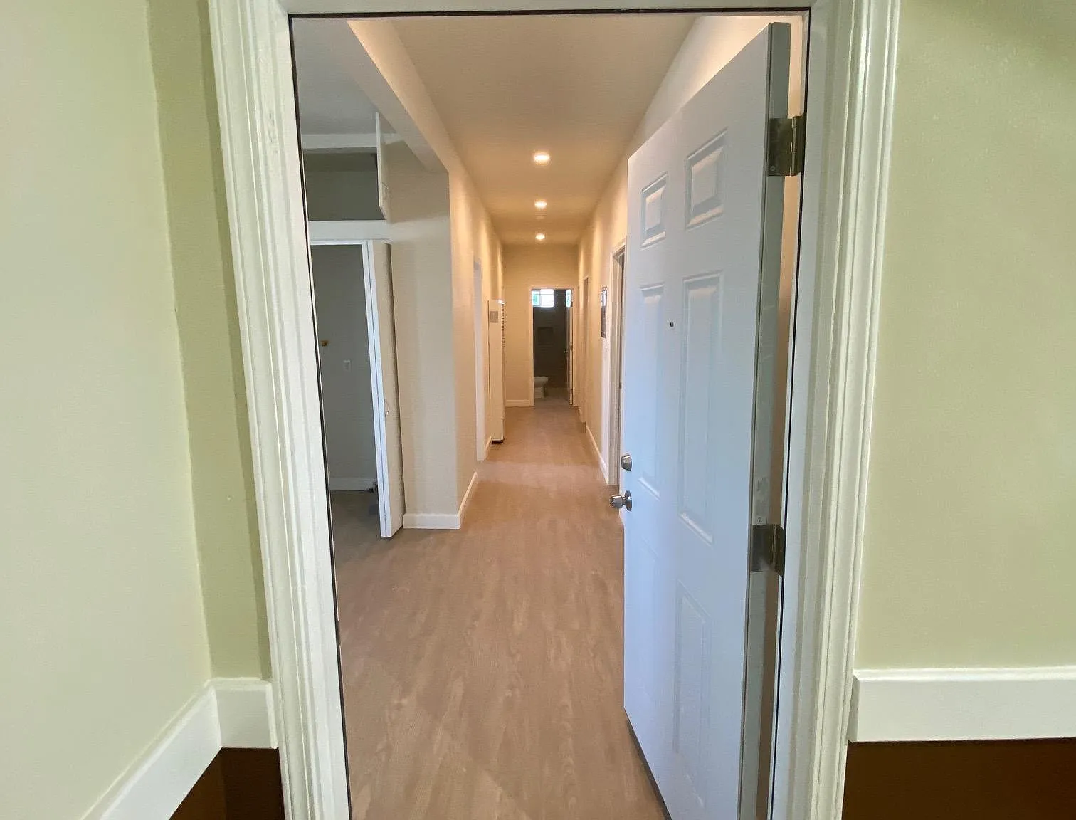 2508 Naomi Ave — Photo 2