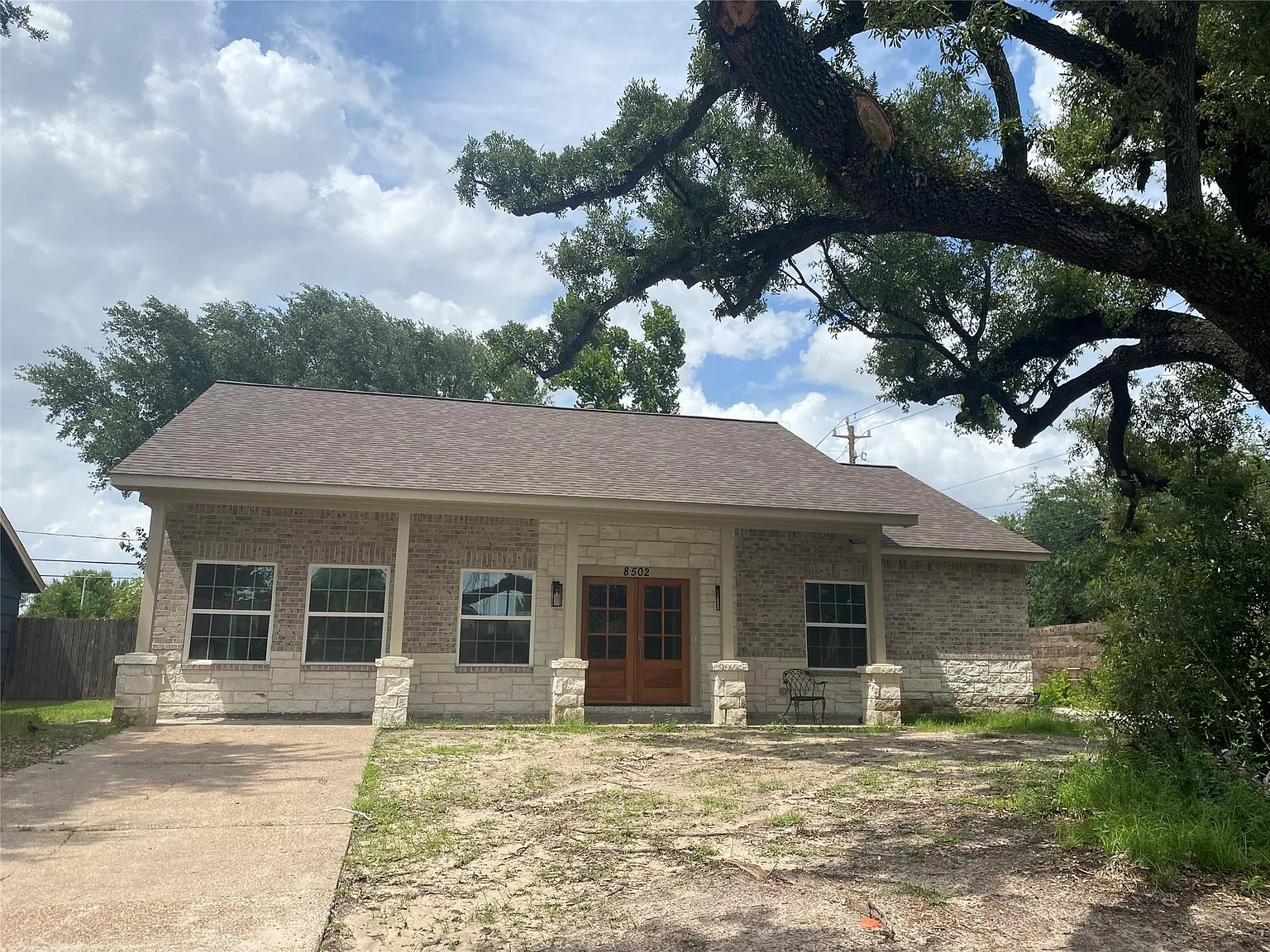 3 bed, 2.0 bath, 1675 sqft, $3,150 — Photo 1