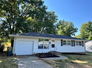 628 Bagnell Dr, Saint Louis, MO 63137