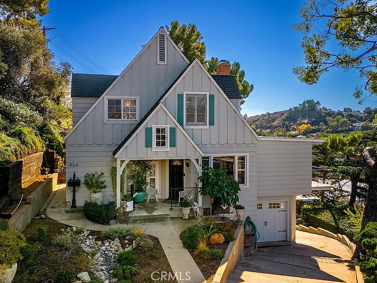 934 Highline Rd — Photo 39