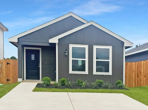 12327 Sword Point Ct, Willis, TX 77378