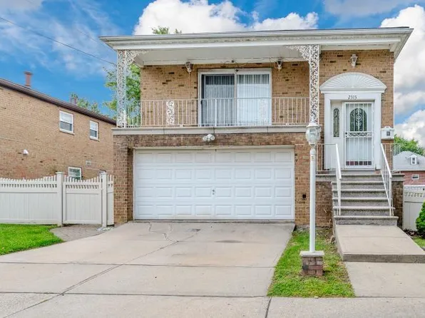 2315 Delanoy Avenue, Bronx, NY 10469