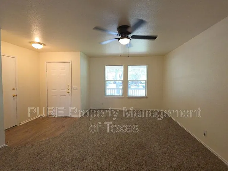 609 Losoya Ct — Photo 4