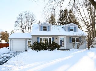 41 Summer Ln, Rochester, NY 14626