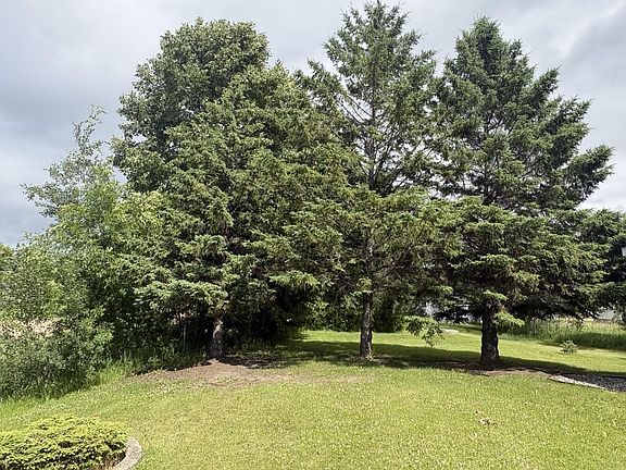 3rd image of 2700 S Lake Jessie Rd SE