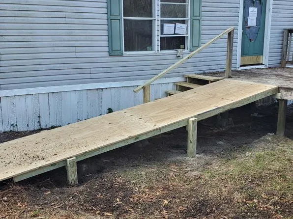 4 Clegg Cir, Fort Mitchell, AL 36856