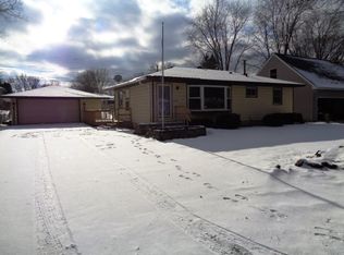 2094 Marble Ln, Eagan, MN 55122