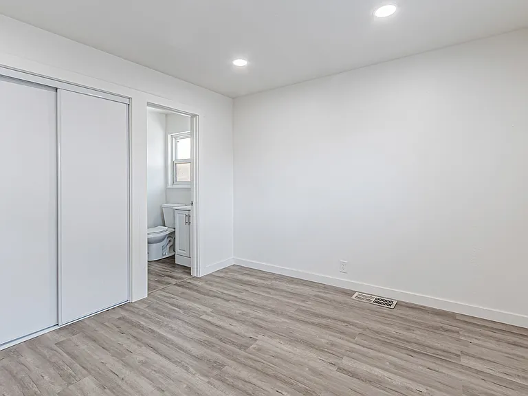 2158 San Rafael Ave — Photo 18
