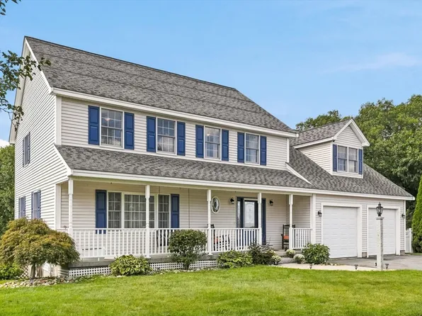 33 Fairway Dr, Woburn, MA 01801