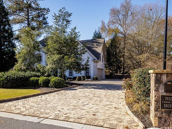 3rd image of 7655 S Spalding Lake Dr