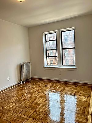 2nd image of 2851 Valentine Ave #Aforty2