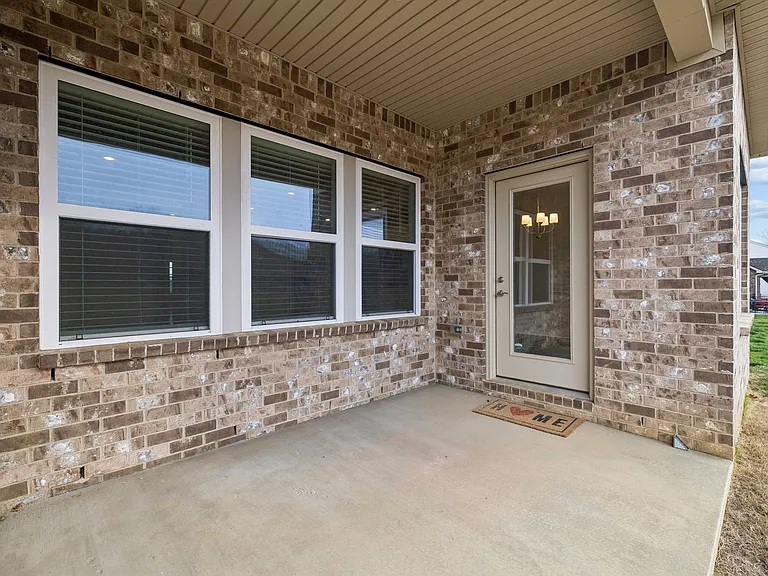 428 Triple Crown Cir — Photo 23