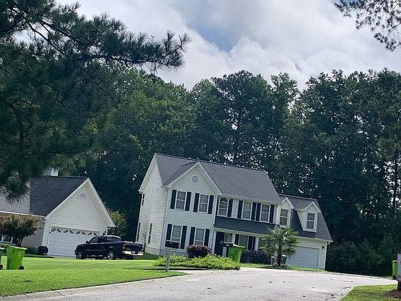 4th image of 120 Mountain Laurel Ln