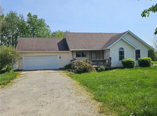 43 Hidden Creek Dr, Jamestown, OH 45335