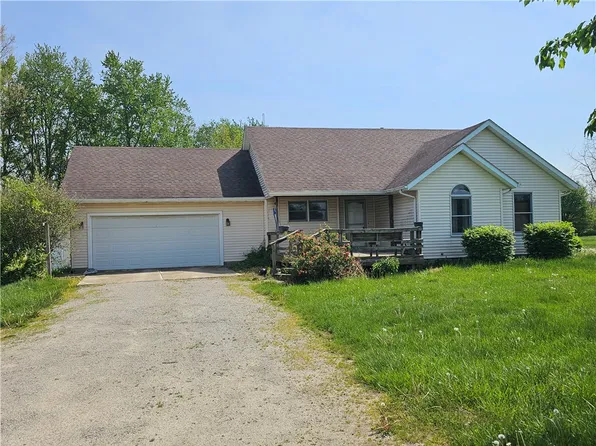 43 Hidden Creek Dr, Jamestown, OH 45335