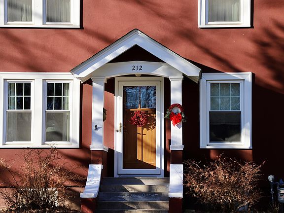 2nd image of 212 Madison St S