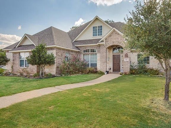 3rd image of 166 Oak Meadow Trl