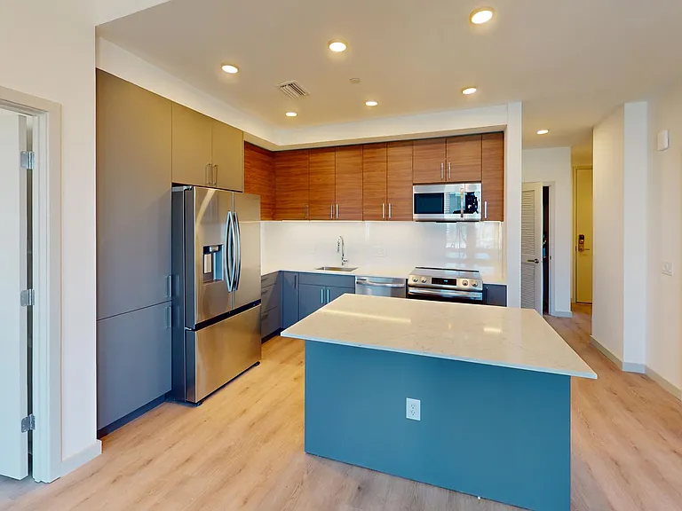 101 N Meridian — Photo 146