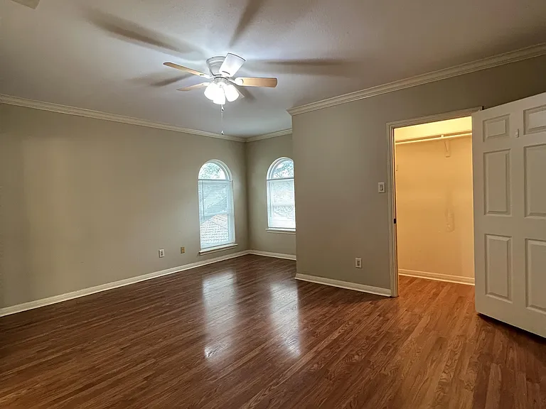 19215 Tanoan — Photo 26