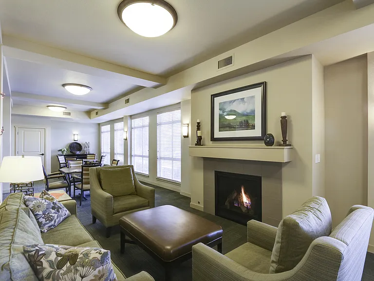 5207 W Hildebrand Blvd — Photo 3