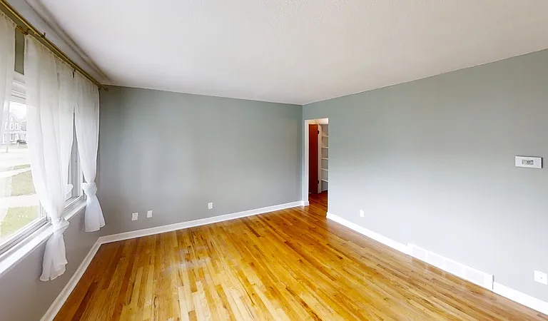 372 Highland Dr — Photo 4