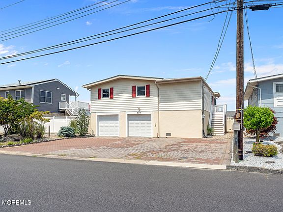 5th image of 308 Cheryl Drive