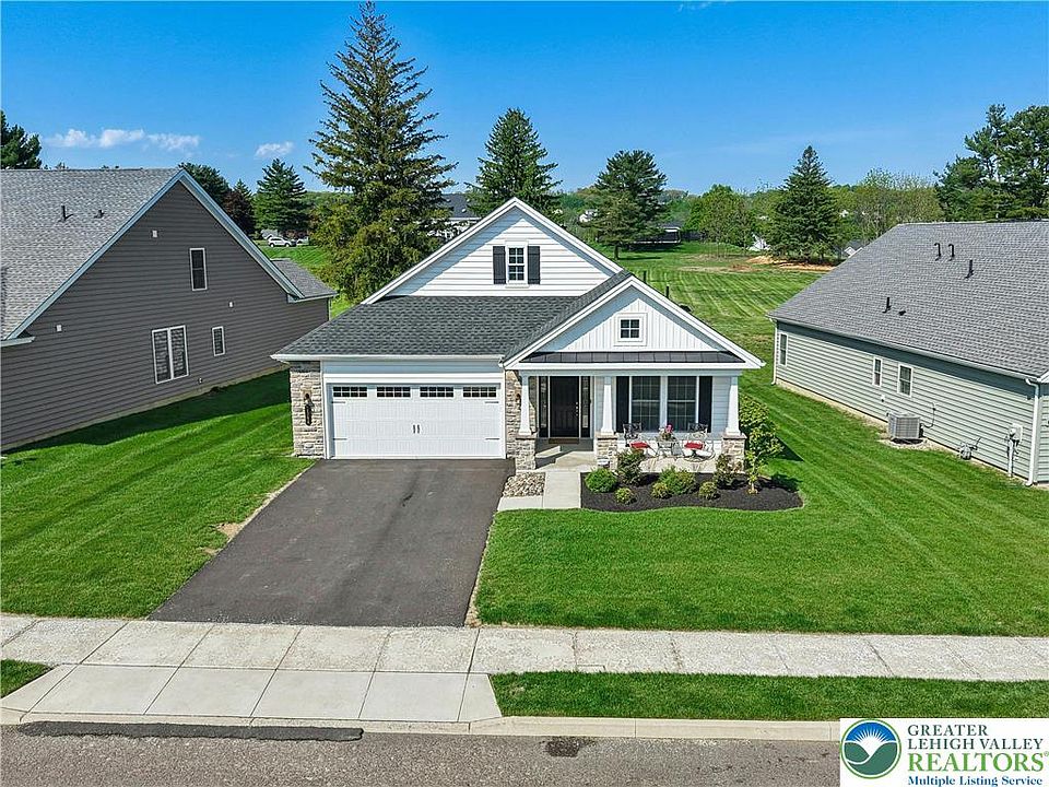1st image of 5544 Traditions Dr
