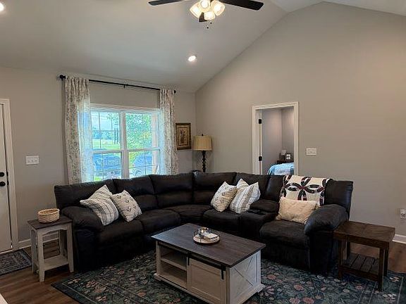 2nd image of 1564 Mount Olivet Girkin Rd