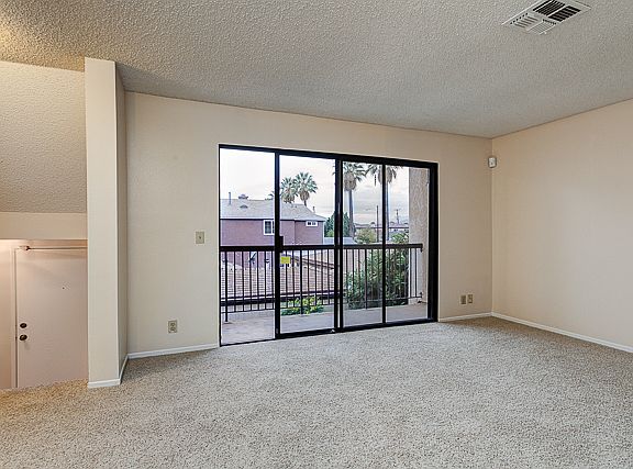 5th image of 206 W Cypress Ave APT C