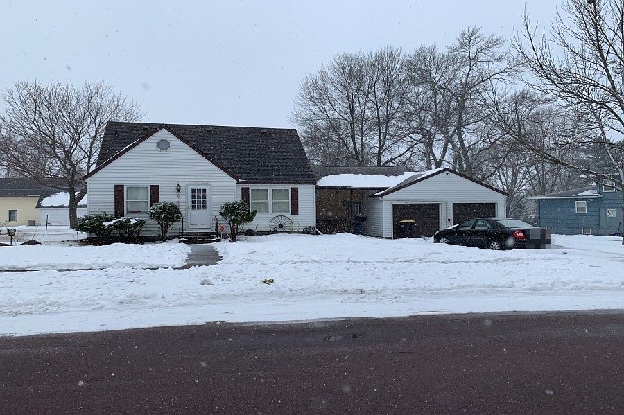 144 2nd St SE, Madelia, MN 56062 Zillow