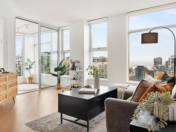 2nd image of 1009 Expo Blvd #3609