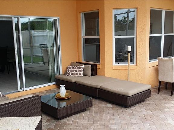 2nd image of 1107 Jardin Dr