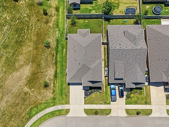 5th image of 2301 Mockingbird Ct