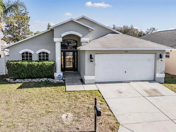 7911 Floradora Dr, New Port Richey, FL 34654