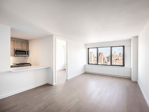 3rd image of 220 E 72nd St APT 14E