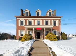 107 Greenwich St, Stewartsville, NJ 08886