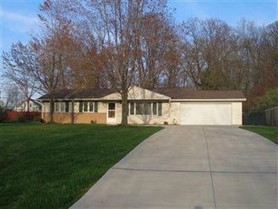 8683 Parkdale Dr, North Royalton, OH, 44133