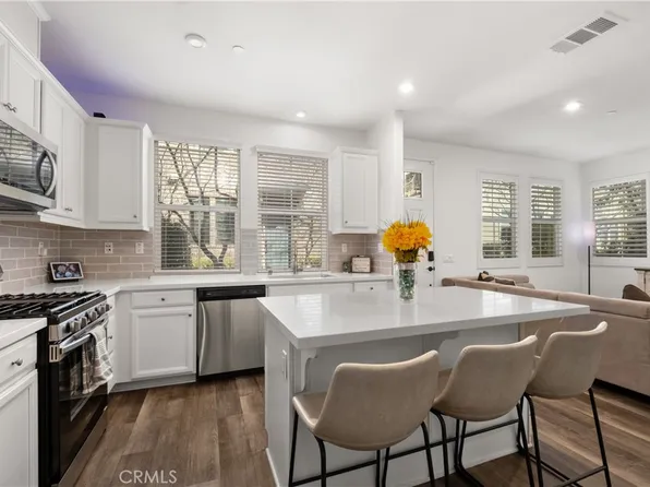 166 Natal Rd, Mission Viejo, CA 92694